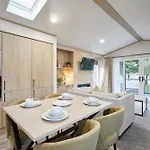 Hébergement de vacances Hideaway Retreat With Hot Tub York