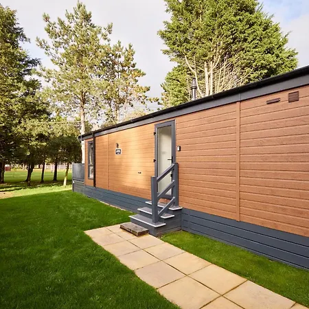 Hideaway Retreat With Hot Tub York