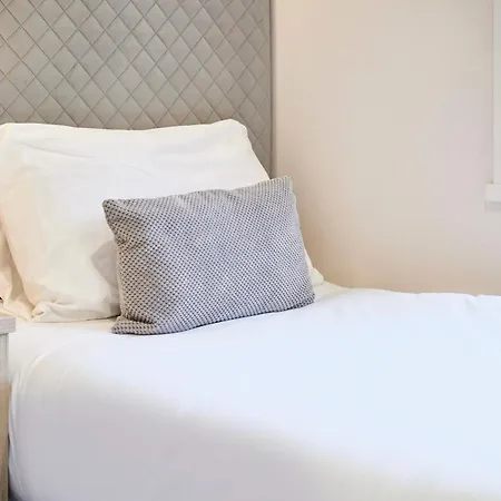 Hideaway Retreat With Hot Tub بيت للعطل *