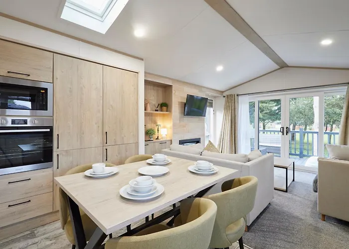 Nyaraló Hideaway Retreat With Hot Tub York