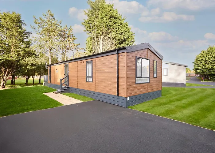 Nyaraló Hideaway Retreat With Hot Tub *