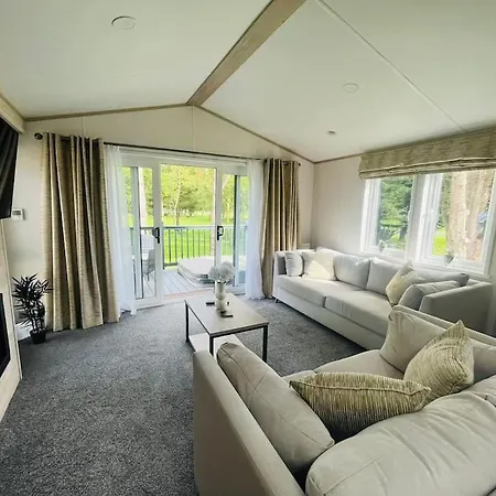 Holiday home Hideaway Retreat With Hot Tub York