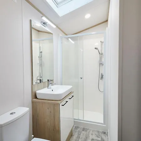 Hideaway Retreat With Hot Tub York